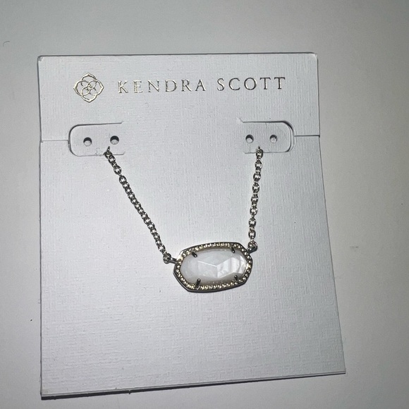 White & Gold Kendra Scott Necklace - Picture 2 of 3